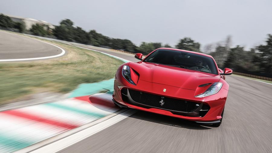  Ferrari 812 Superfast 2017 года  (фото 43 из 91)
